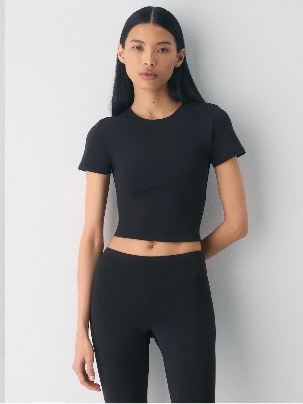 Aritzia Original Contour Marvel Crew Waist T-Shirt